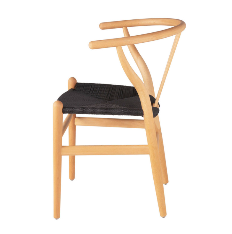 Silla Ada de madera natural y asiento negro