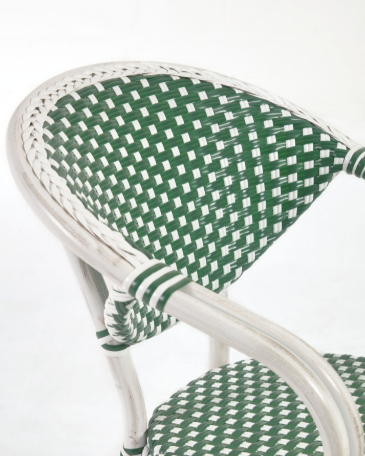 Silla con brazos bistro Arles new ratan verde