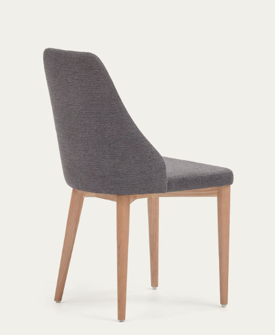 Silla nau nordica gris oscuro y madera de fresno oscuro