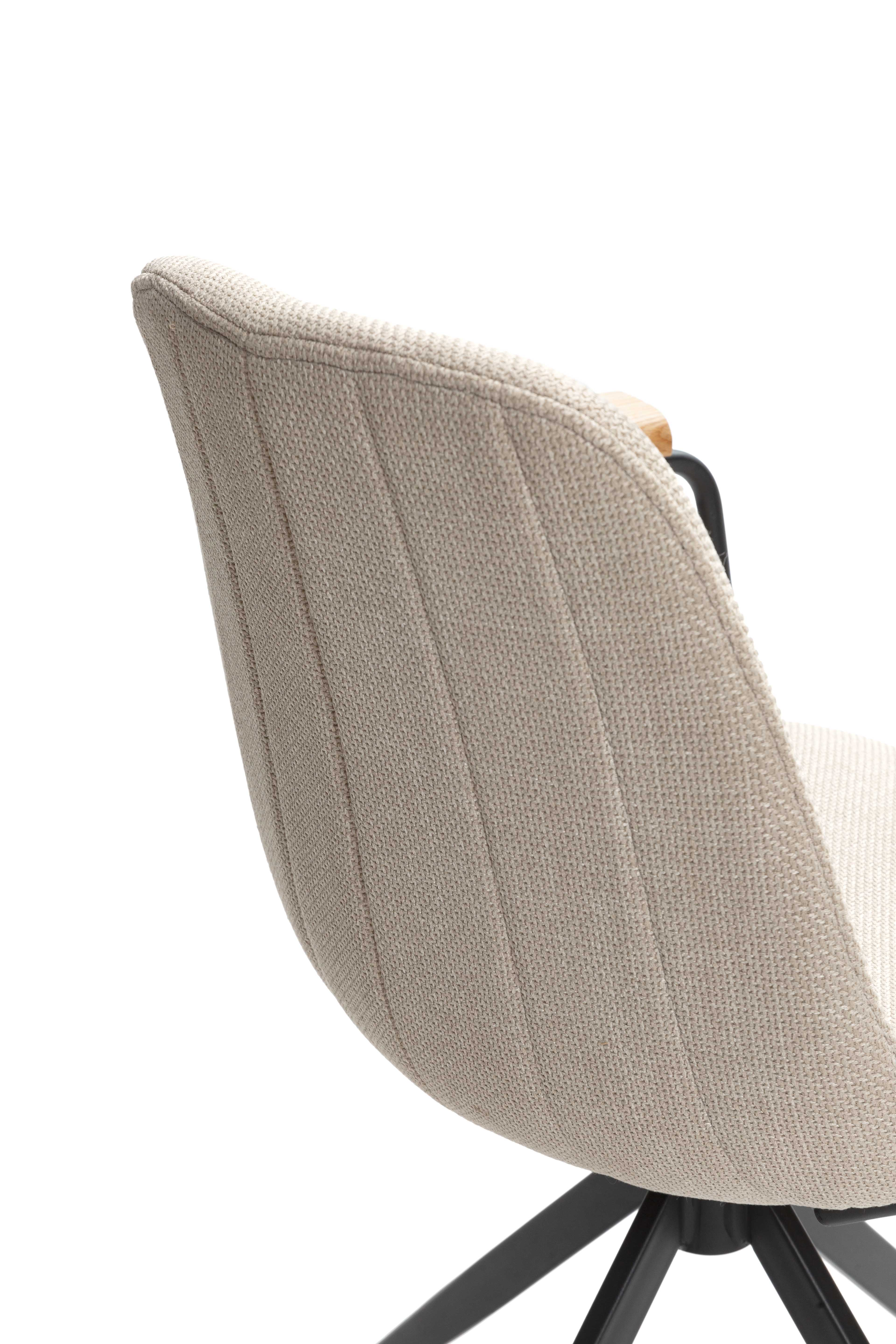 Silla Tali giratoria con brazos color beige