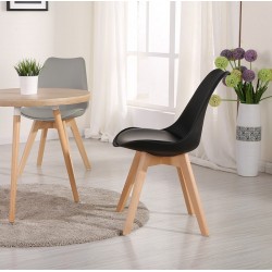 Silla nordica madera de haya, polipropileno con cojin negro